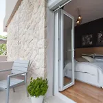 House Maruna Appartement *