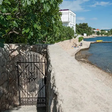 House Maruna Apartamento