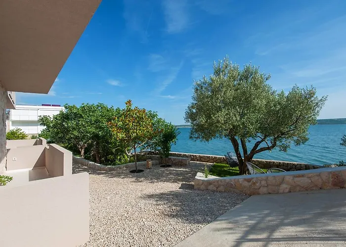 House Maruna * Maslenica