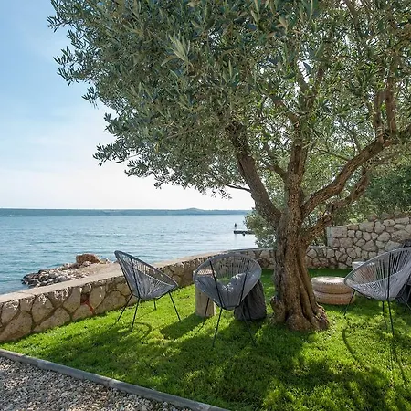 Apartment House Maruna Maslenica