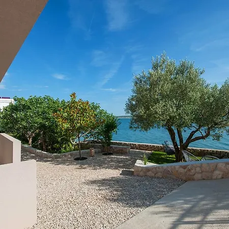 House Maruna * Maslenica