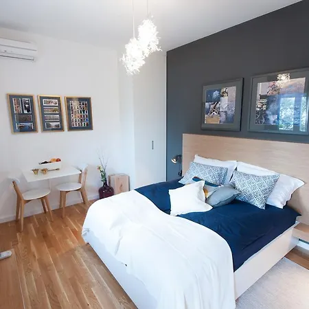 Apartment House Maruna *