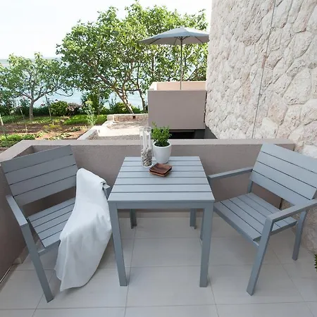 Apartment House Maruna *