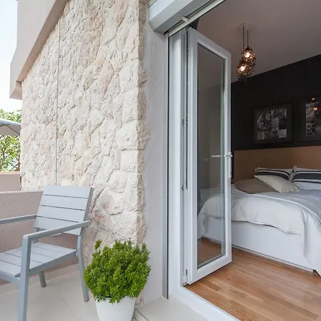 House Maruna Apartment *
