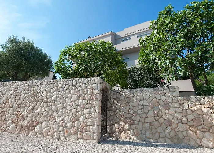 House Maruna 마슬레니차