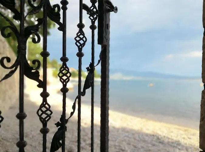 House Maruna Апартаменты *